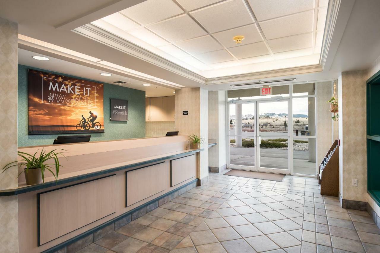 Red Lion Inn & Suites Butte Esterno foto