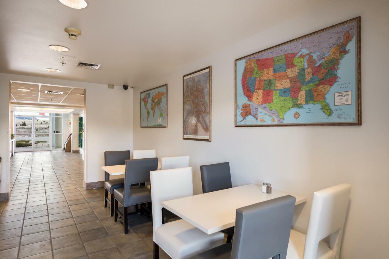 Red Lion Inn & Suites Butte Esterno foto